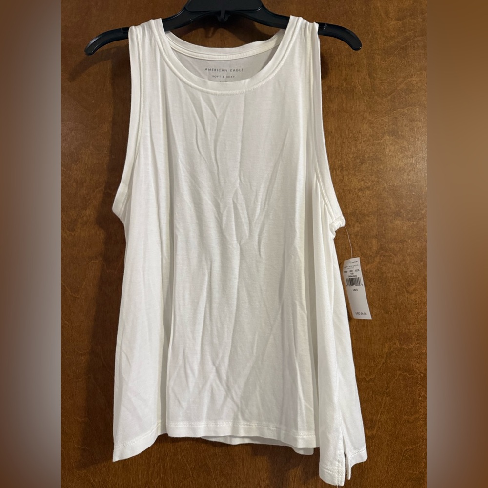 American Eagle Outfitters Classic White Tank Top